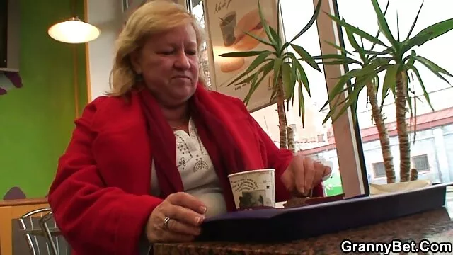 Két négerpornó fekete lesz kopasz ember