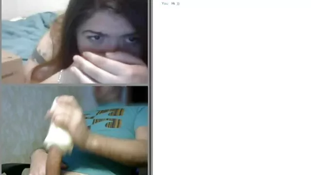Gyönyörű masszázs amator pornok ügyfél az asztalon