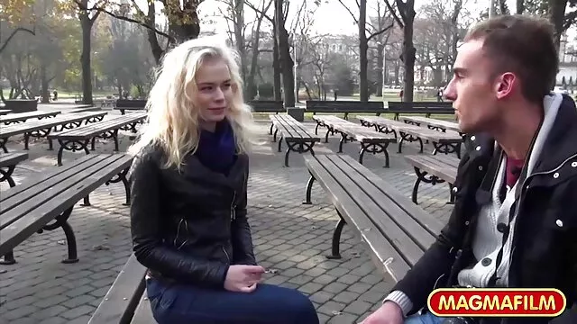 Két tizenéves élvezze porno dugás a szexet